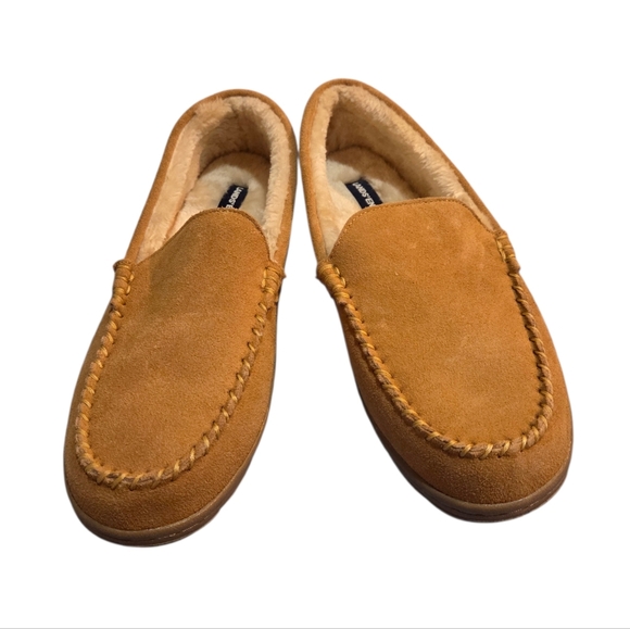 Lands' End - Men's Suede Moccasin Slippers with Fuzzy Faux Fur Lining NWOT - Picture 2 of 11